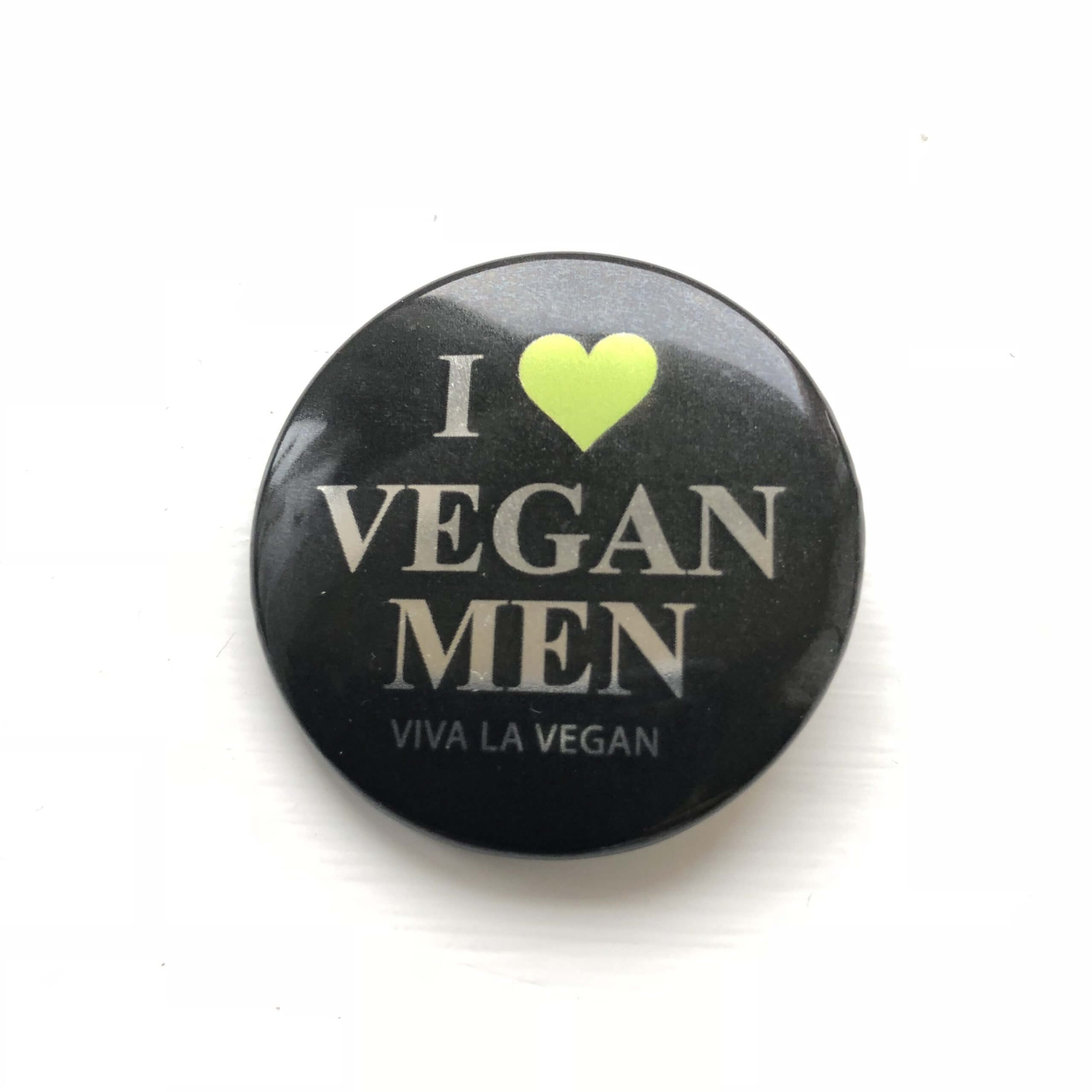38mm Metallic Badge: I Love Vegan Men