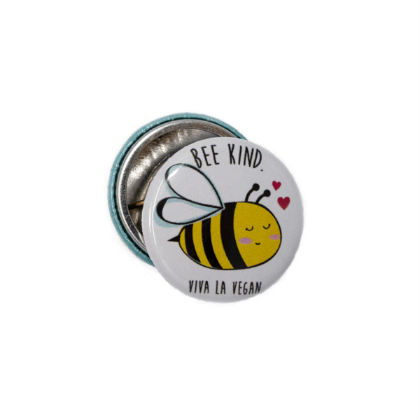 25 mm Statement Badge: Bee Kind